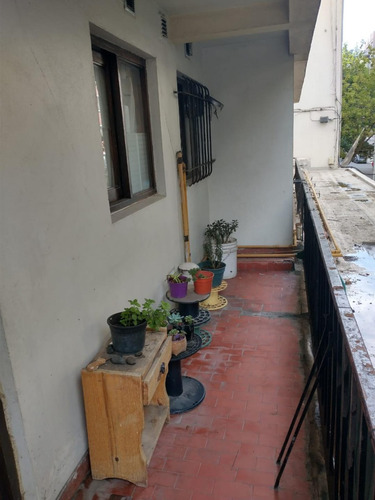 Departamento Reciclado Con Amplio Balcon A La Calle Excelente Ubicacion, Mar Del Plata