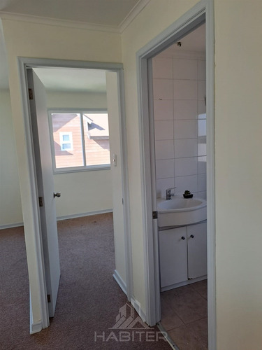 Casa En Arriendo De 4 Dorm. En Valles Del Country Talca