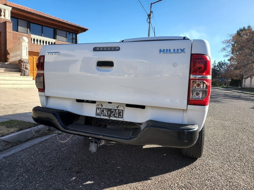 Imagen 4 de 4 de Toyota Hilux Dx 2.5 4x4 2013