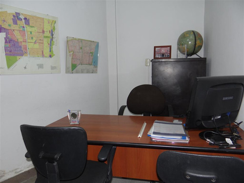 Local A Metros De Av. Mitre, 39.00m2 Cubiertos Con Patio.- Villa Martelli