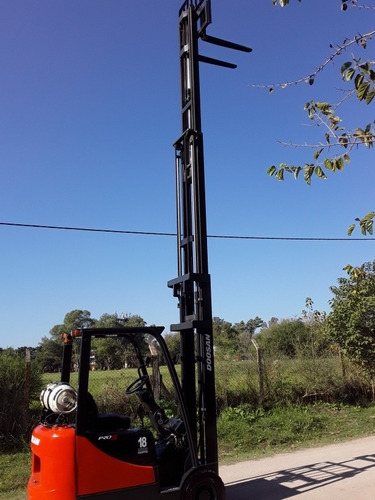Autoelevador Doosan