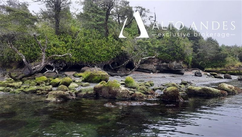 Imagen 1 de 11 de Sitio En Venta. Isla Huemules. Región De Aysén