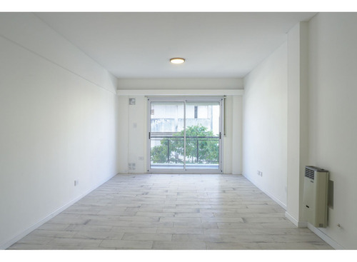 Venta. Departamento 2 Dormitorios. Reciclado A Nuevo.
