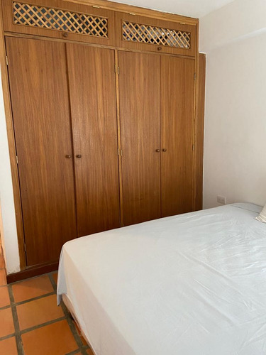 Aquiler Fijo. 1hab. Bello Apto. Terraza. Playa Moreno.
