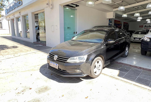 Volkswagen Vento 2.5 Luxury 170cv