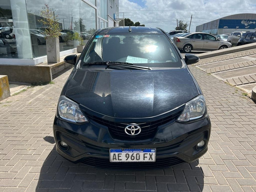 Imagen 3 de 14 de Toyota Etios 4p 1,5 Xls 6mt 2021 Dc