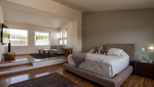Casa En La Estadía, Calzada De Los Llorones #·24, Fracc. La Estadía En Atizapán Estado De México. Cerca De Residencial Chiluca, Club De Golf Chiluca, Zona Esmeralda, Presa Madín. Fl19-za
