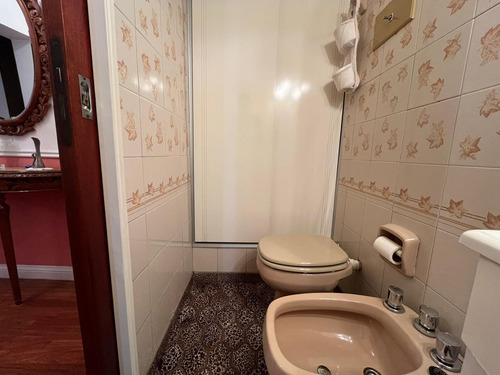 Venta - Casa 5 Amb C/garage Y Quincho - Exc Estado
