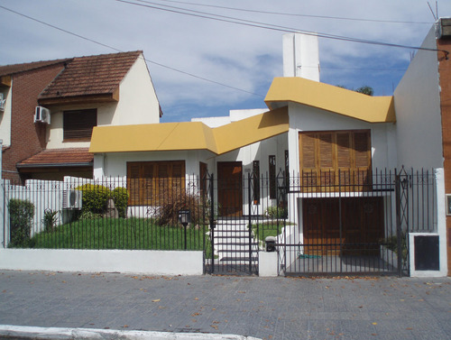 Casa Ventura Alegre 151 - Ituzaingó Norte