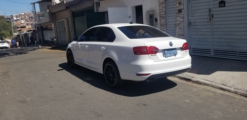 Volkswagen Jetta 2012 2.0 Comfortline Flex 4p Automática