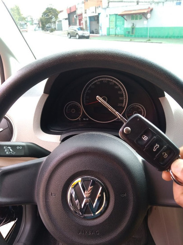 Volkswagen Up! 2015 1.0 Move 5p