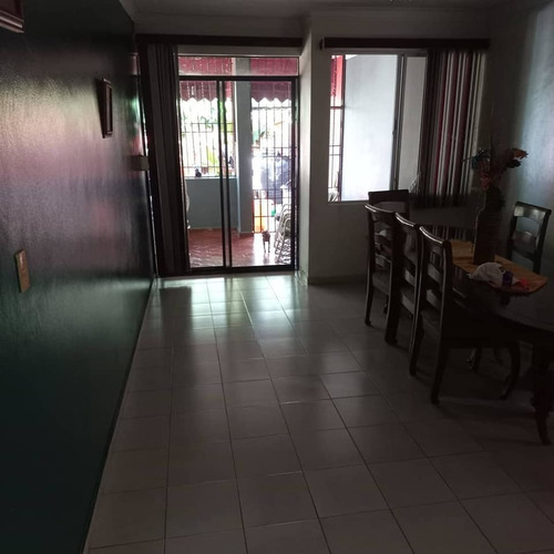 Imagen 3 de 6 de Vendo Casa Vista Hermosa Necesita Remodelacion