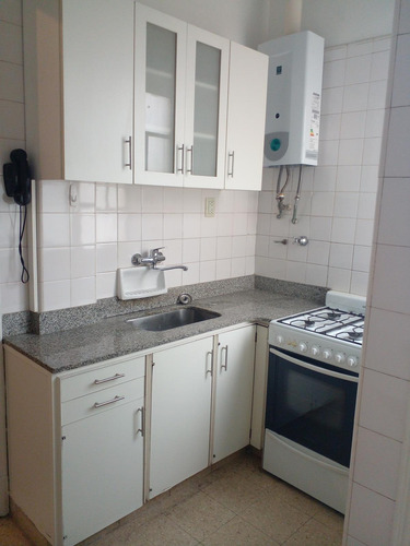 Departamento De 3 Ambientes En Alquiler-barrio Norte