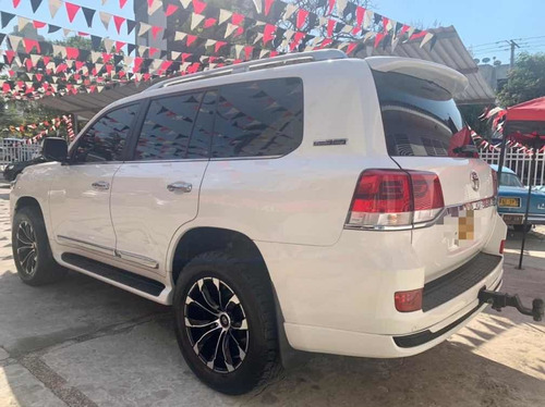 Toyota Land Cruiser 2016 4.5 Imperial Fl Lc200 Diésel