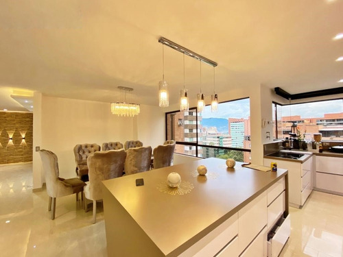 Imagen 11 de 22 de Lujoso Apartamento Totalmente Remodelado En Milla De Oro