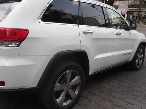 Jeep Grand Cherokee 3.6 Limited Lujo V6 4x2 At