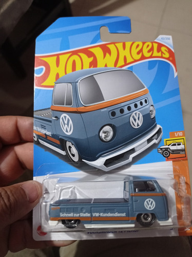 Hot Wheels 2024 Volkswagen T2 Pickup Gris Caja C 