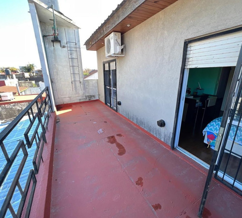 Venta De Departamento Con Galpon En Pompeya