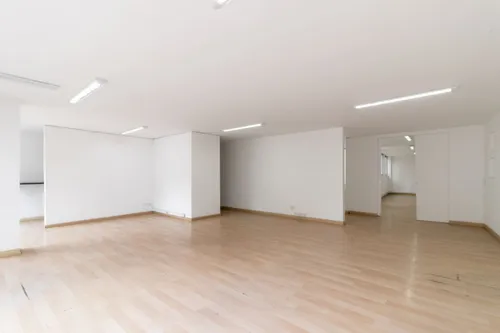 Oficina En Arriendo/venta En Chapinero. Cod A12068