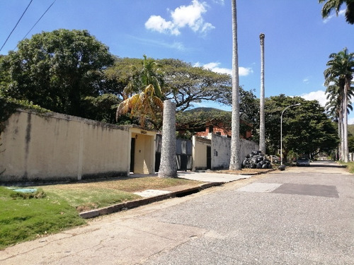 Imagen 25 de 30 de Gabriel Rivas Casa En Venta En Urb. Guaparo Valencia Cod: Foc-855