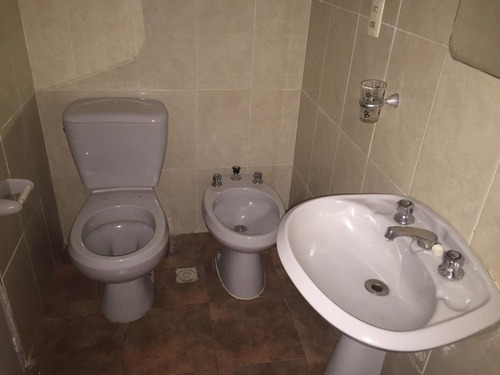 Apartamento En Alquiler De 2 Dormitorios En Centro