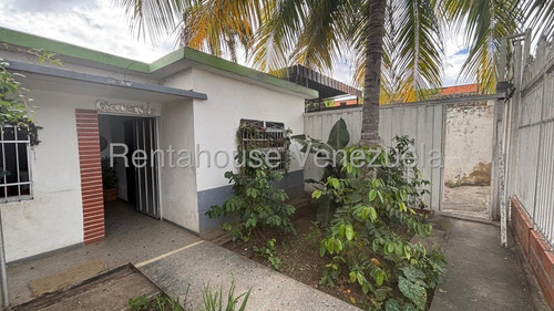 & Maria Luisa Mendoza Vende Espectacular Casa Ubicada En Barquisimeto Zona Oeste Dispone De 5 Habitaciones 2 Baños Con 365m2 Contactame, 2 5 2 3 9 8 4