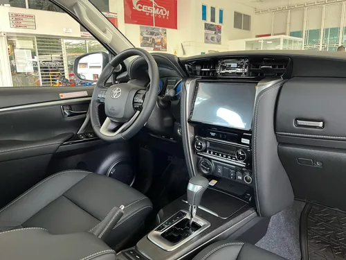 Toyota Fortuner 2.8 Diesel Srv 4X4 At