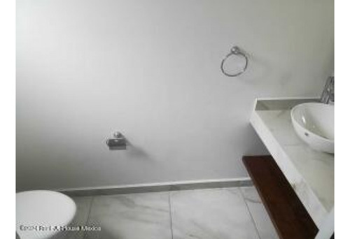 Venta. Cerrito Colorado - Casa Para Entrega Inmediata, 3 Recamaras
