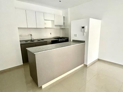 Imagen 7 de 9 de Departamento - Belgrano R - Posesion Inmediata