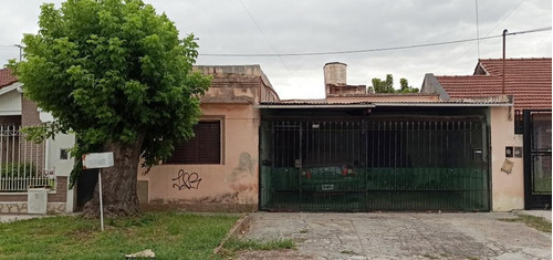 2 Casas Desarrolladas Sobre Amplio Lote De 480 M2