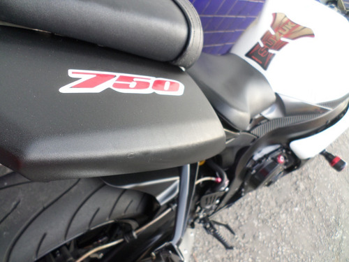 Imagem 3 de 10 de Suzuki Srad 750