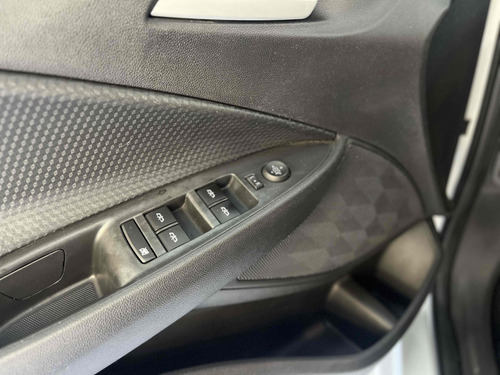 Chevrolet Onix 1.0 TURBO FLEX LT MANUAL