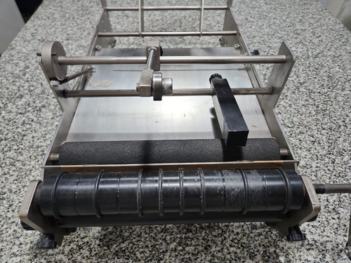 Etiquetadora Manual Para Botellas Y Latas Flexpack Plateado (Usado)