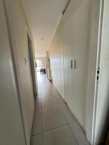 Vendo Departamento 1 Dormitorio, Calle Victoria Y Corrientes.