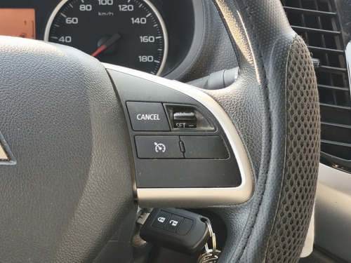 Mitsubishi L200 L200 D/C 2.4 KATANA CR 4X2 LLANTAS/CROMADO