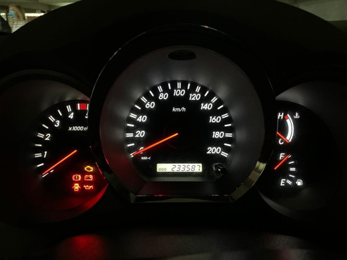 Toyota Sw4 3.0 Srv Cuero I 171cv 4x4 2011