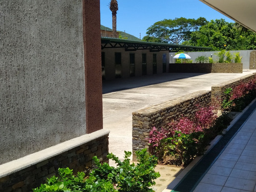 En Venta Conjunto Residencial Floresta Garden En La Asuncion, Isla De Margarita, Bv
