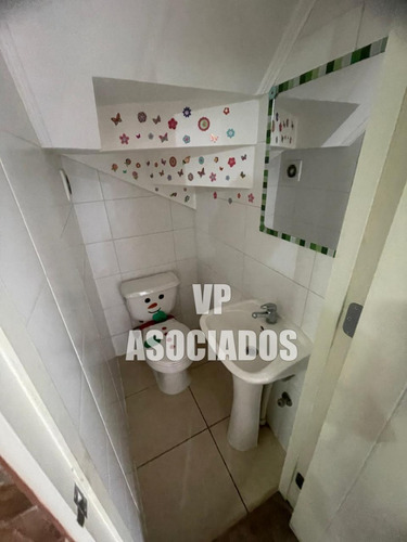 Liquidación Casa Con 3d - 2b En Condominio Los Alerces.