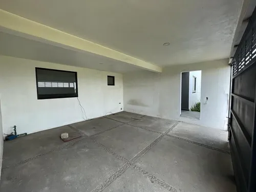 Rento O Vendo Casa Sola En Cacalomacan.
