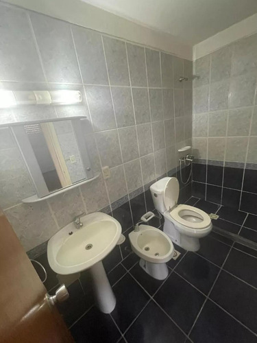 Alquiler Apartamento 1 Dormitorio, En Excelente Zona A Pasos De La Rambla Punta Carretas