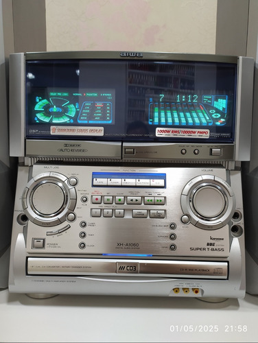 Microsystem Aiwa Xh - A 1060 Somente Retirada Em Mãos. Prateado 1000 W