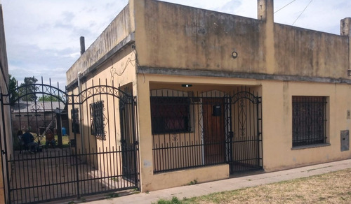 Casa En Venta En Claypole