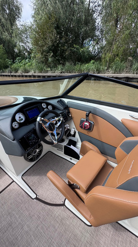 Quest 210 (2024) - Volvo 250 Hp (12hs)