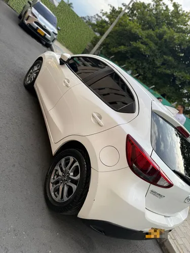 Mazda 2 Grand Touring LX