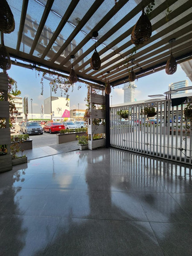 Local Comercial En Renta En P.b. En Plaza Vía Lomas - Lomas De Angelópolis