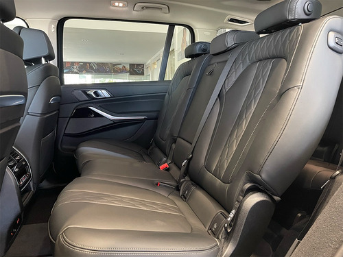BMW X7 xDrive40i
