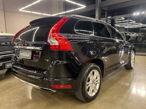 Volvo XC60 60 2.0 T5 5p