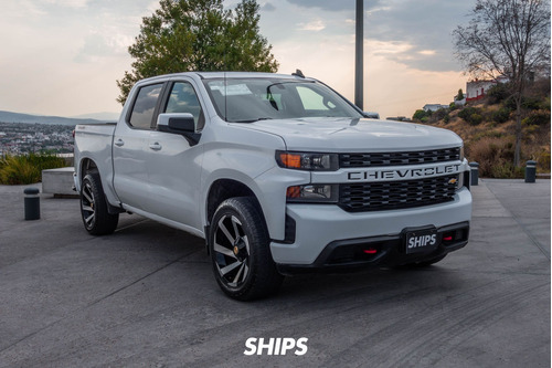 Chevrolet Silverado 4.3 V6 2500 Wt Doble Cabina 4x4 At