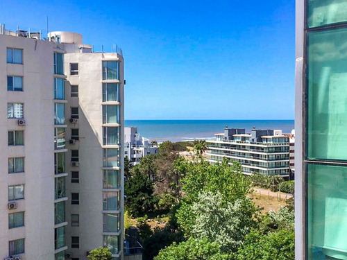 Imagen 3 de 12 de Apartamento 3 Dormitorios En Playa Brava, Punta Del Este - Wind Tower