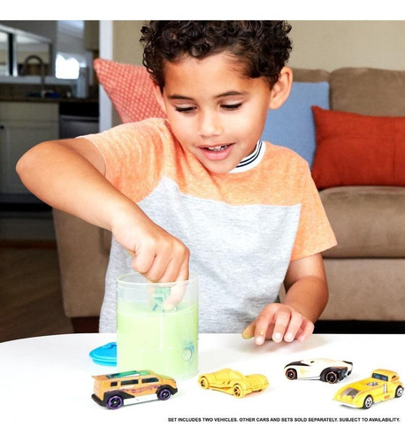 Imagem 4 de 9 de Carrinho Hot Wheels Die Cast Color Reveal 2 Carrinhos Mattel